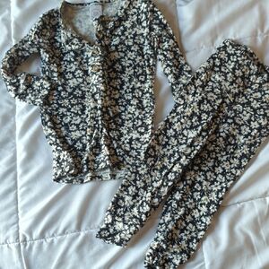 Lou Lou And Company 3-6 M Top And Bottom Set